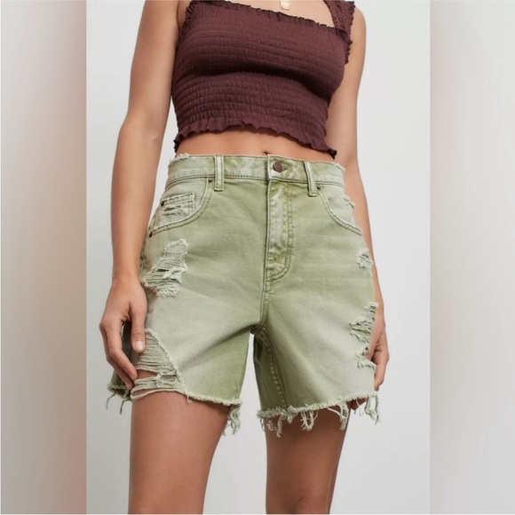 BDG Urban Outfitters Dropped Waist Destroy Short Size 25 - Picture 5 of 9